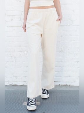 BRANDY MELVILLE OS W 13 R10.5 L 37 I 27.2